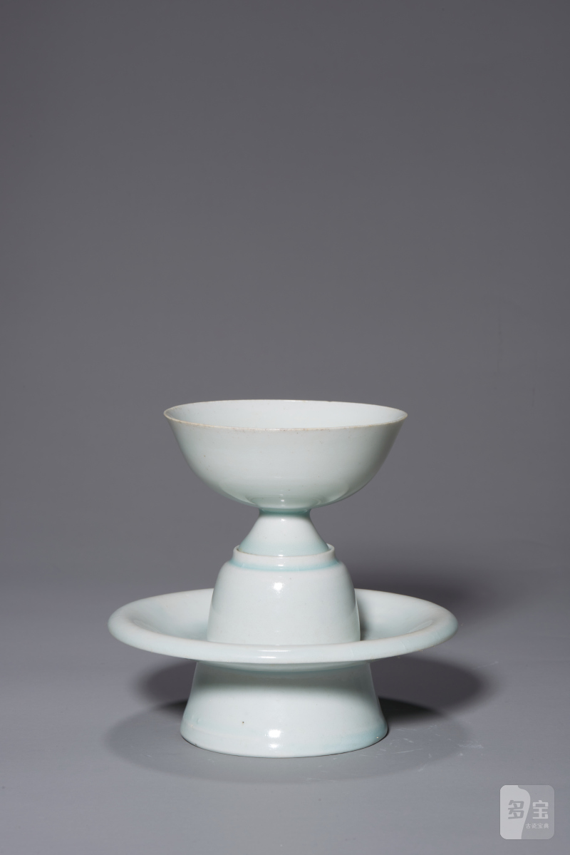 明代 青白釉茶、托一套 - 图3